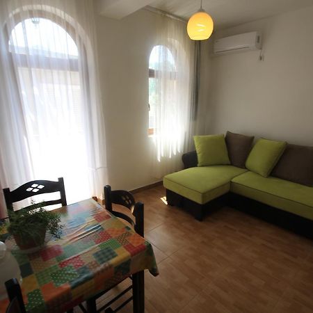 Apartments Olga Virpazar Kültér fotó